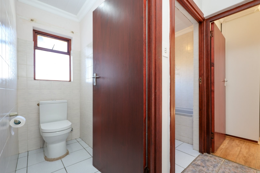 4 Bedroom Property for Sale in Heather Park Western Cape
